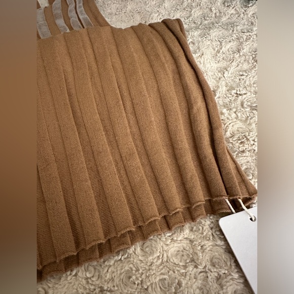 Sheer Ribbed Tank Top - Picture 7 of 8